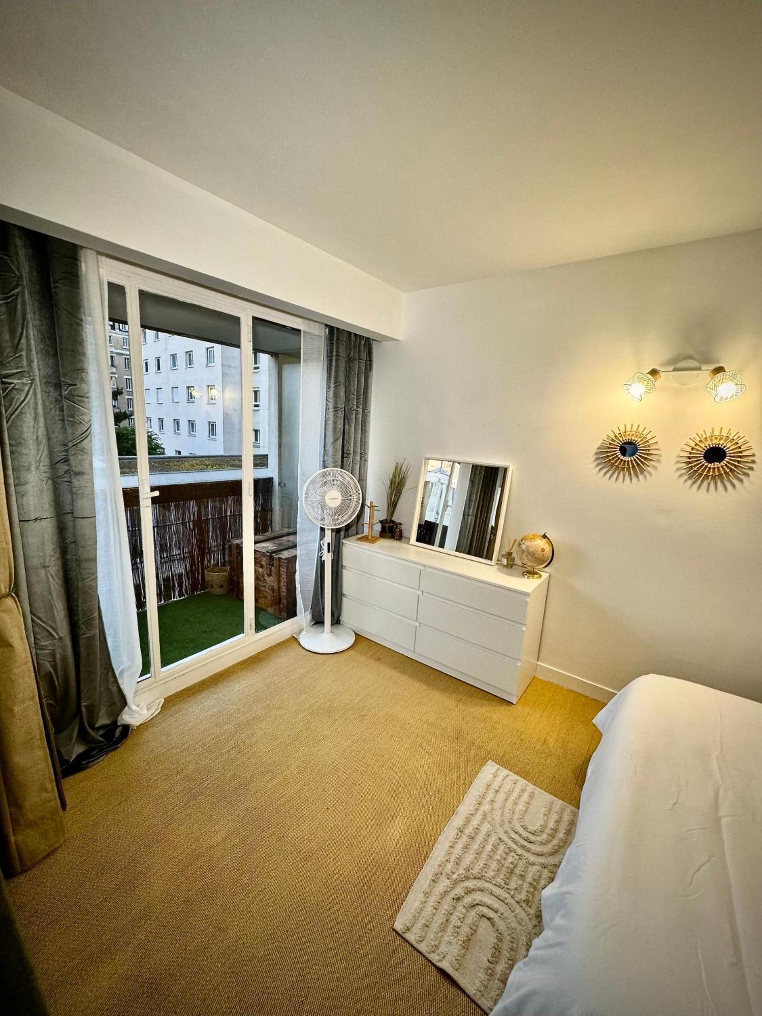 Appartement Avec Piscine Paris Exterior foto